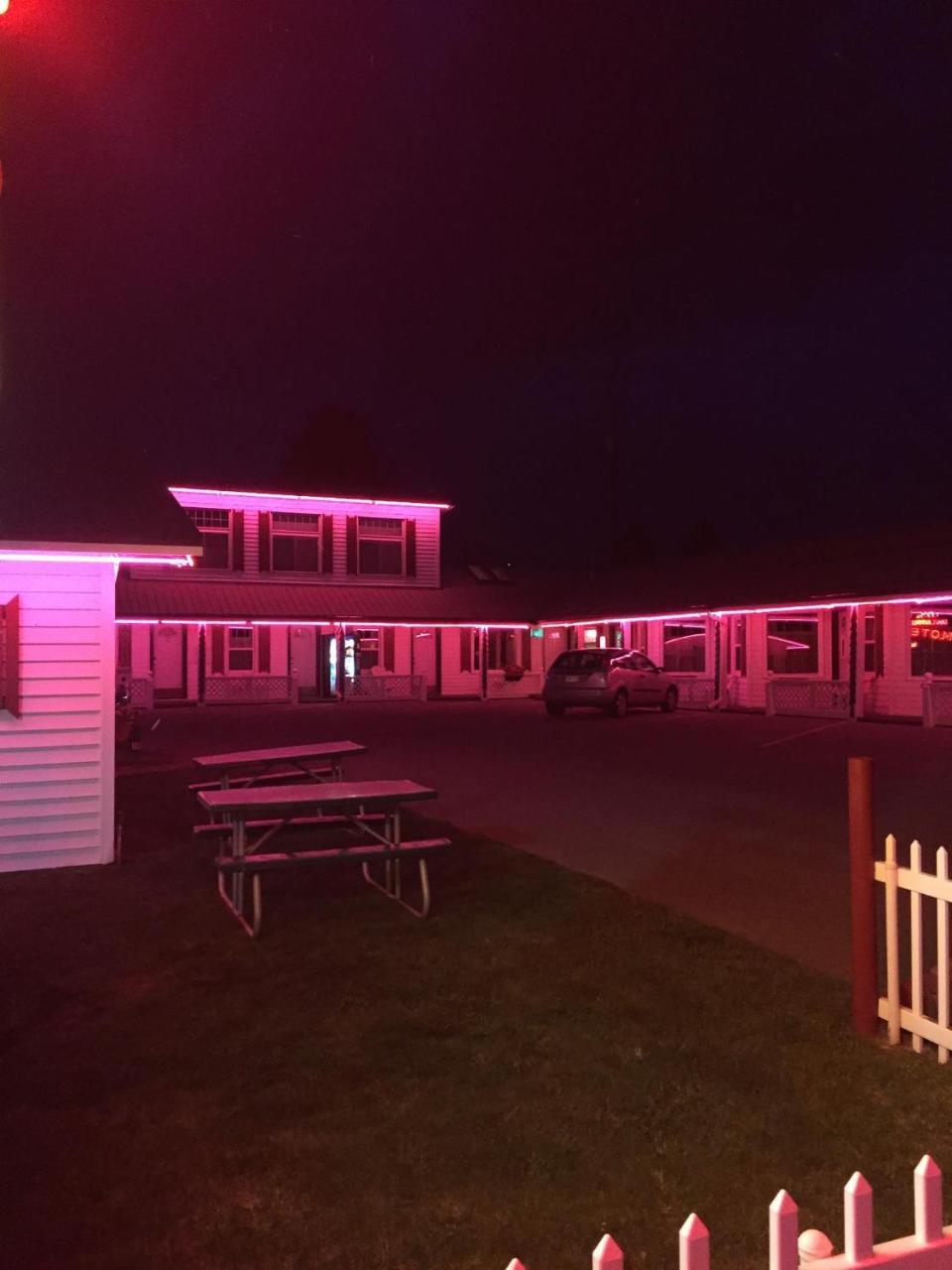 Trail Riders Motel Granby Exteriér fotografie